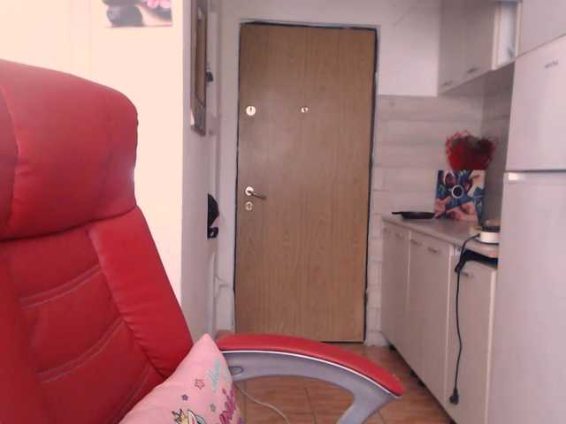 Simyhvn live cam on BongaCams