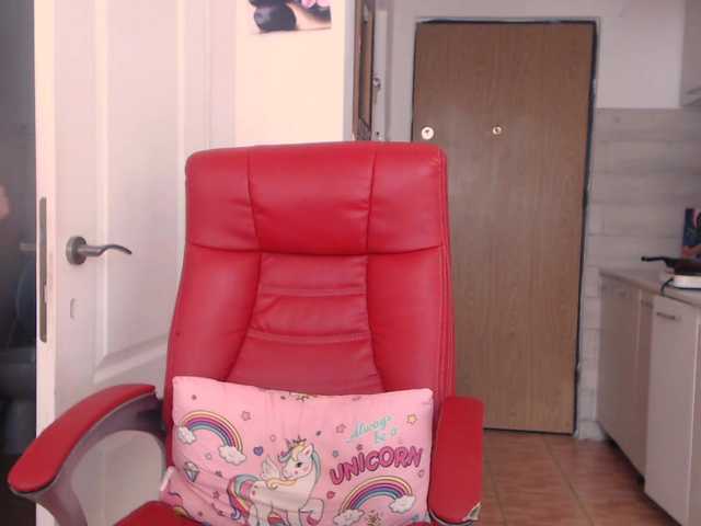 Simyhvn live cam on BongaCams