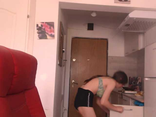 Simyhvn live cam on BongaCams