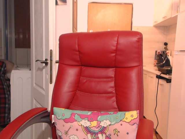Simyhvn live cam on BongaCams