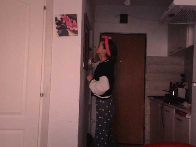 Simyhvn live cam on BongaCams