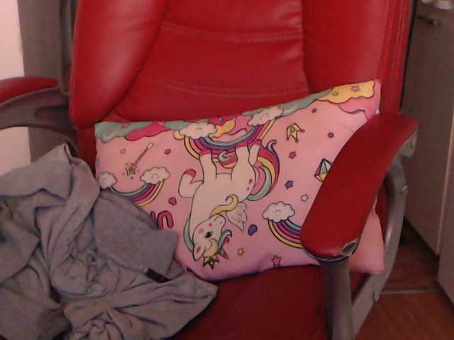 Simyhvn live cam on BongaCams