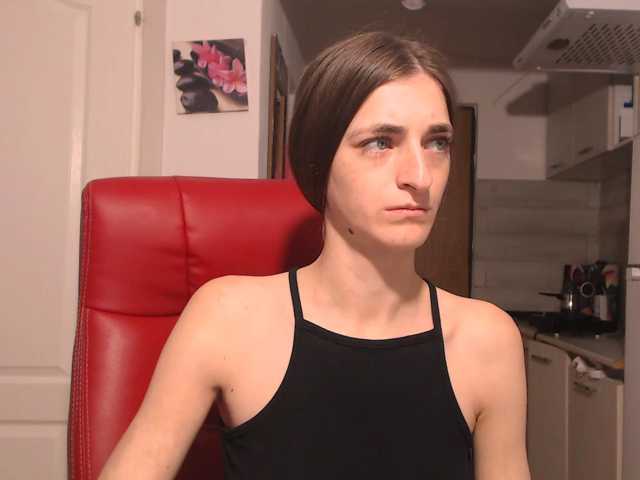Simyhvn live cam on BongaCams