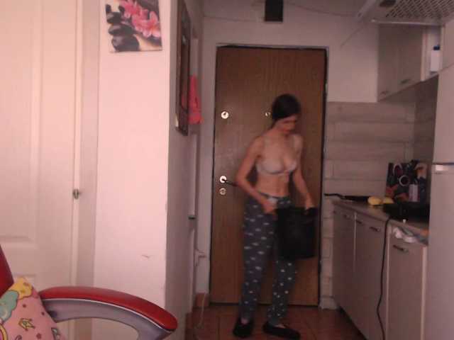 Simyhvn live cam on BongaCams
