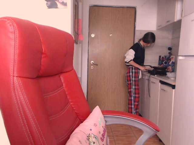 Simyhvn live cam on BongaCams