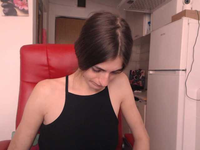 Simyhvn live cam on BongaCams