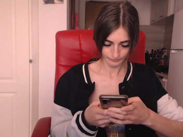 Simyhvn live cam on BongaCams