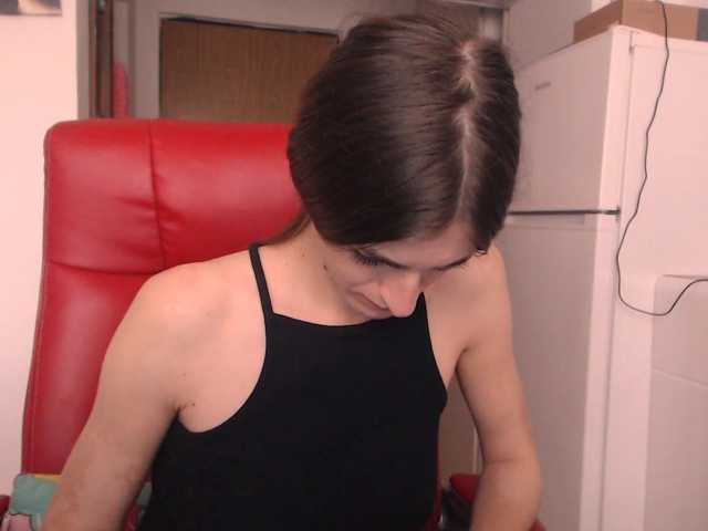 Simyhvn live cam on BongaCams