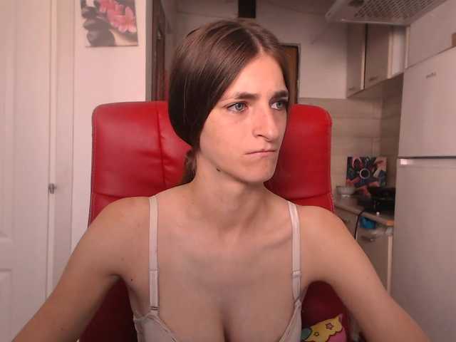 Simyhvn live cam on BongaCams