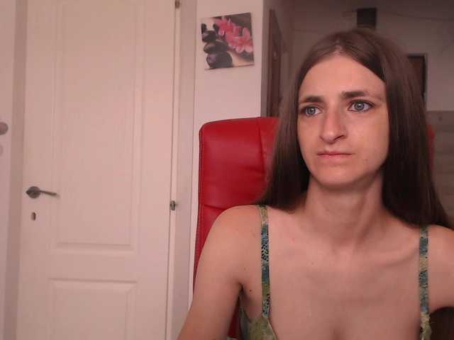 Simyhvn live cam on BongaCams