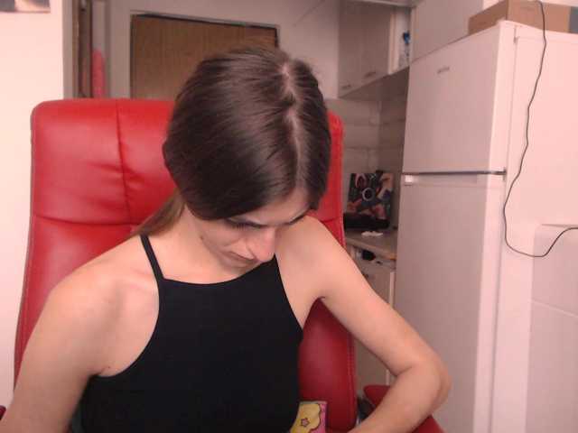Simyhvn live cam on BongaCams