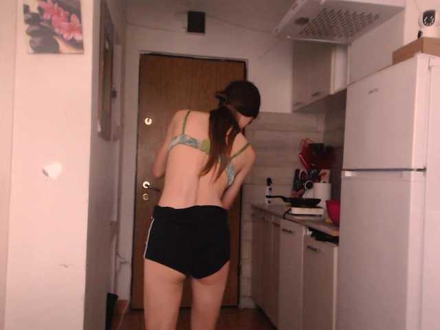 Simyhvn live cam on BongaCams