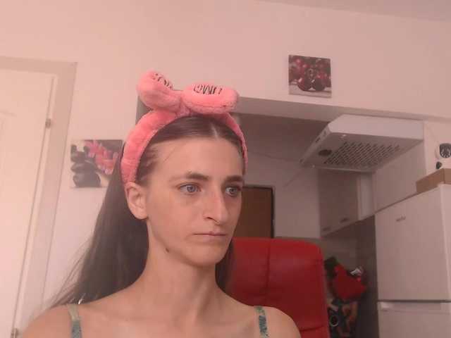 Simyhvn live cam on BongaCams