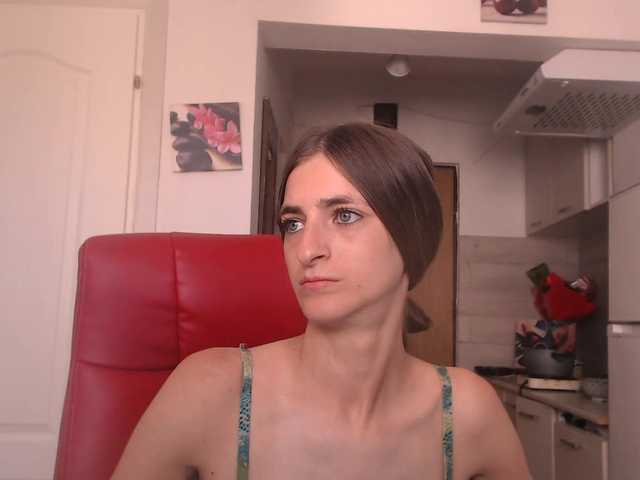 Simyhvn live cam on BongaCams