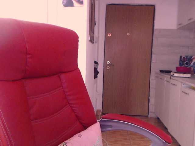 Simyhvn live cam on BongaCams