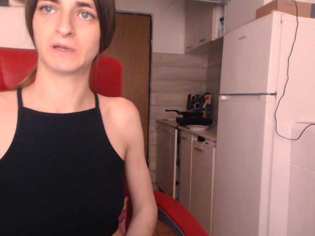 Simyhvn live cam on BongaCams