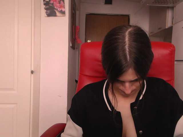 Simyhvn live cam on BongaCams