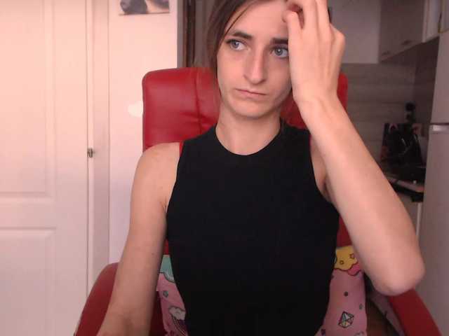 Simyhvn live cam on BongaCams