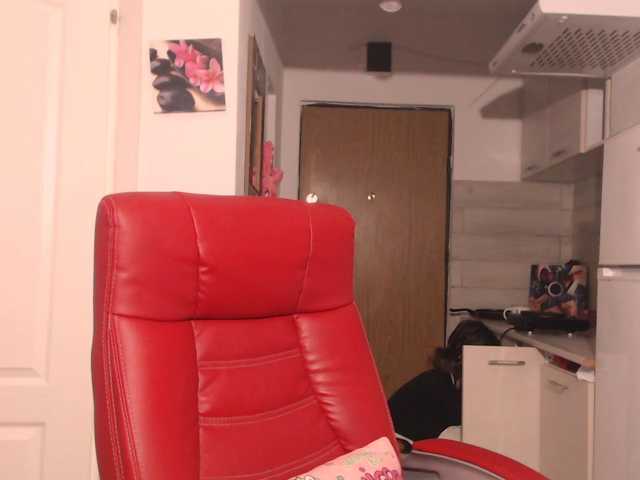 Simyhvn live cam on BongaCams