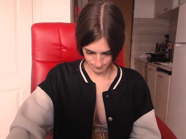 Simyhvn live cam on BongaCams