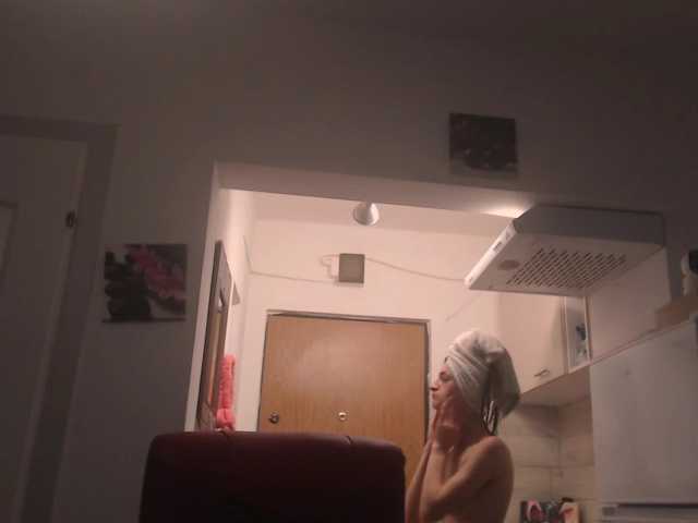 Simyhvn live cam on BongaCams