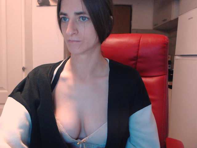 Simyhvn live cam on BongaCams