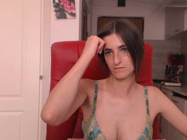 Simyhvn live cam on BongaCams