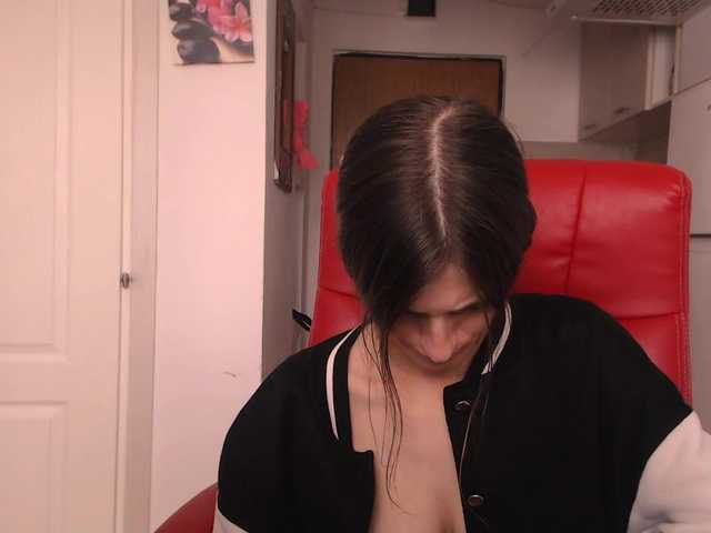 Simyhvn live cam on BongaCams