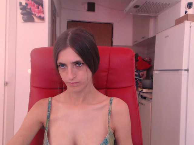 Simyhvn live cam on BongaCams