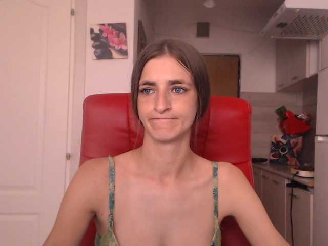 Simyhvn live cam on BongaCams