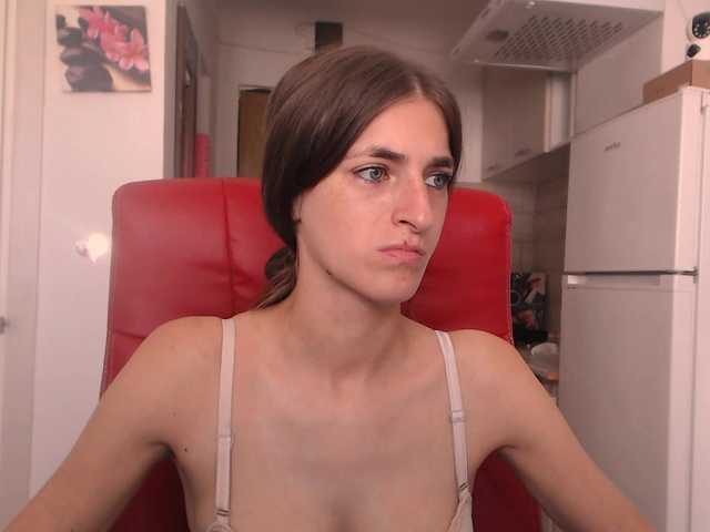 Simyhvn live cam on BongaCams