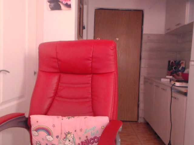 Simyhvn live cam on BongaCams