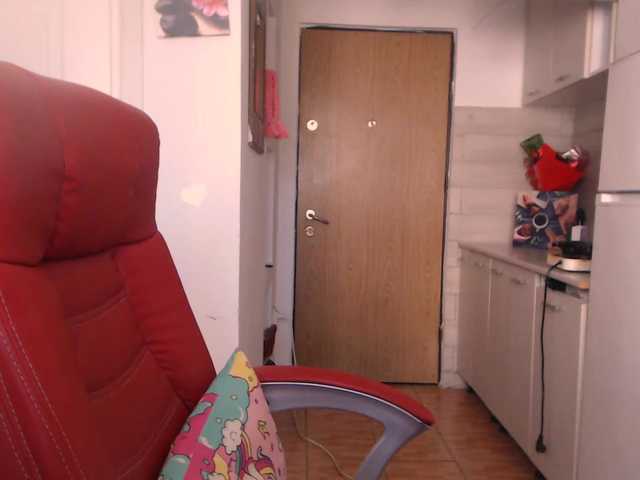 Simyhvn live cam on BongaCams