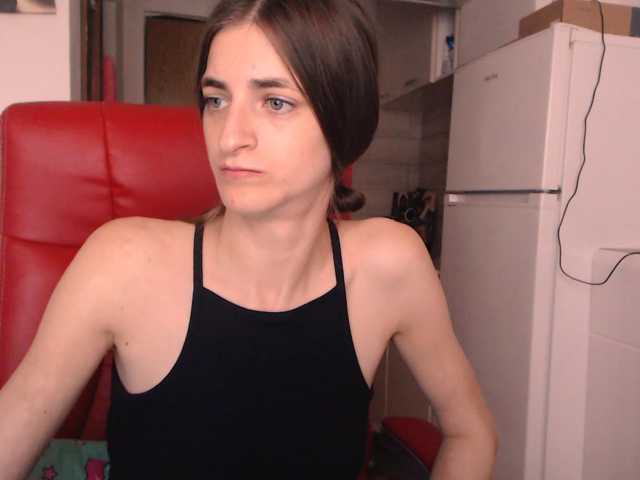 Simyhvn live cam on BongaCams