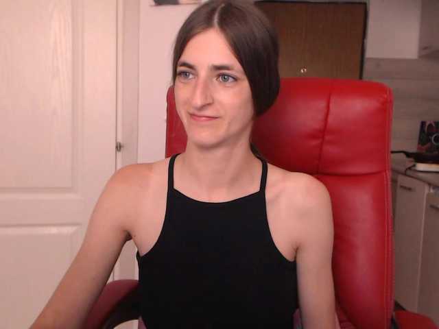 Simyhvn live cam on BongaCams