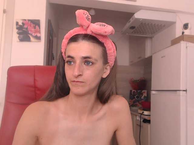 Simyhvn live cam on BongaCams