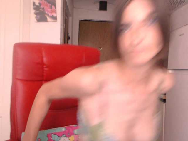Simyhvn live cam on BongaCams