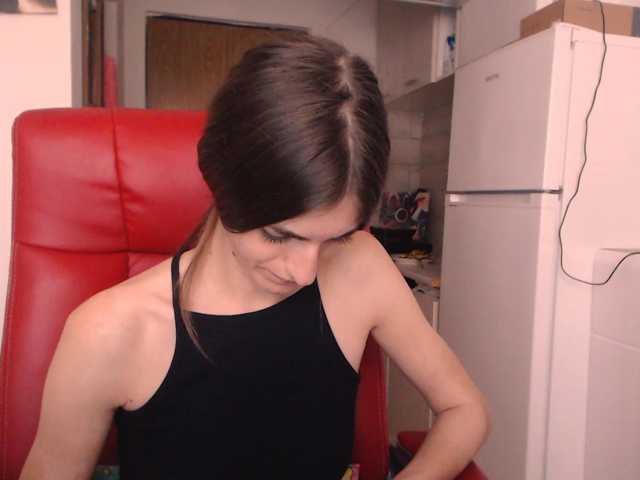 Simyhvn live cam on BongaCams