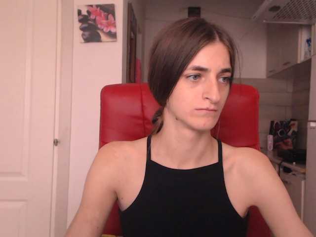 Simyhvn live cam on BongaCams