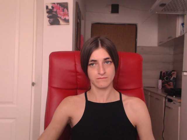 Simyhvn live cam on BongaCams