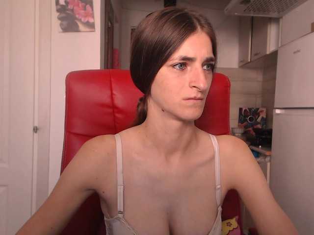 Simyhvn live cam on BongaCams