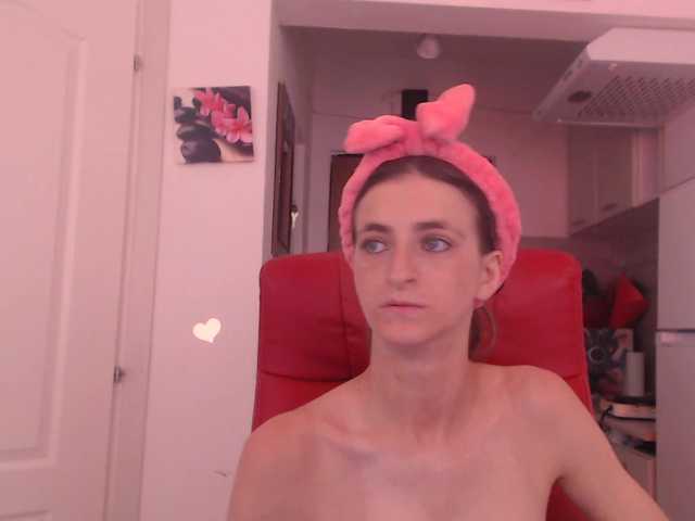 Simyhvn live cam on BongaCams