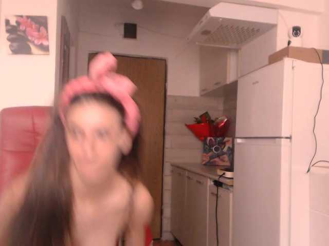 Simyhvn live cam on BongaCams
