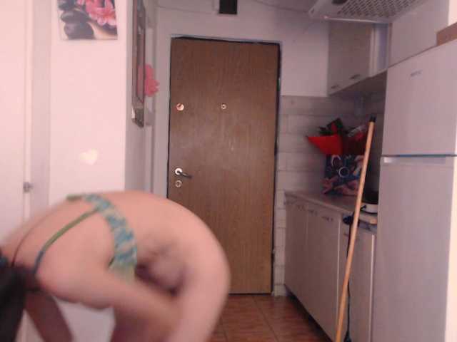 Simyhvn live cam on BongaCams
