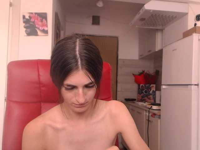 Simyhvn live cam on BongaCams