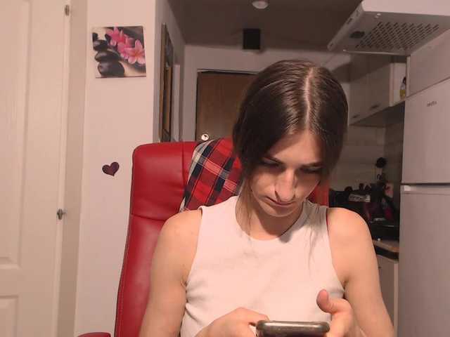 Simyhvn live cam on BongaCams