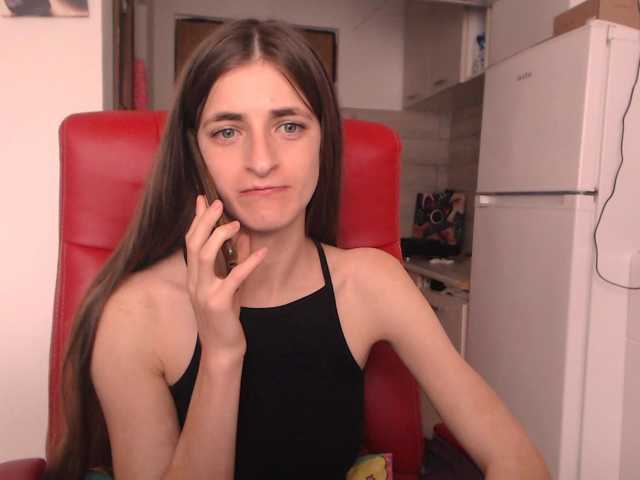 Simyhvn live cam on BongaCams