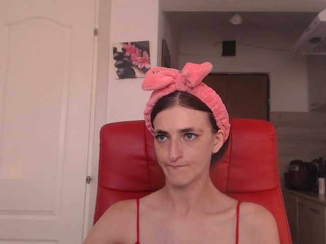 Simyhvn live cam on BongaCams