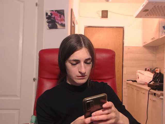 Simyhvn live cam on BongaCams
