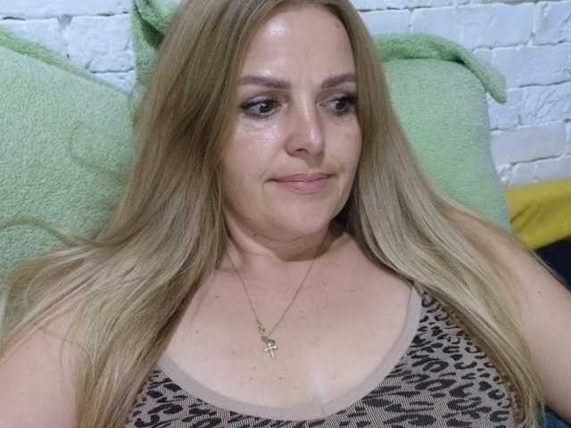 Angel_girllovemy live cam preview